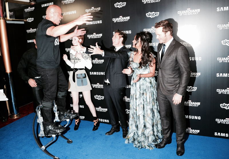 Illustration for article titled Vin Diesel Wears Stilts and T-Shirt to Premiere, Is Awesome